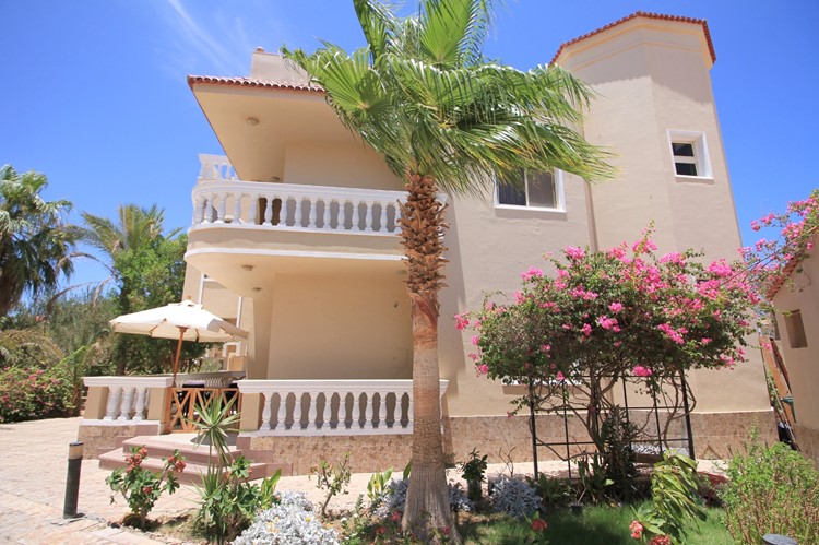 Elegant Villa For Sale In Mubarak 7 - Hurghada